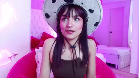 Snapshot of kitty_madness chatting on 11-11-25, 01:11 KITTY online show from 11-11-25, 01:11