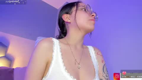 Snapshot of kitty_patitas_suavess chatting on 07-07-26, 06:47 Kitty online show from 07-07-26, 06:47