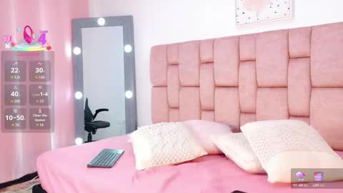 Kitty Rose online show from 12-17-25, 07:09