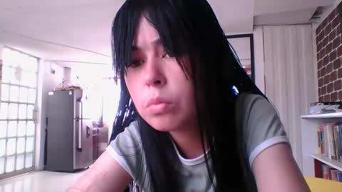 kitty_small69 online show from 12-19-25, 07:43