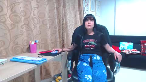 kitty_small69 online show from 01-14-26, 04:07