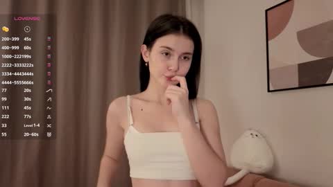 Snapshot of kittyblink chatting on 02-14-26, 09:22 Eva online show from 02-14-26, 09:22