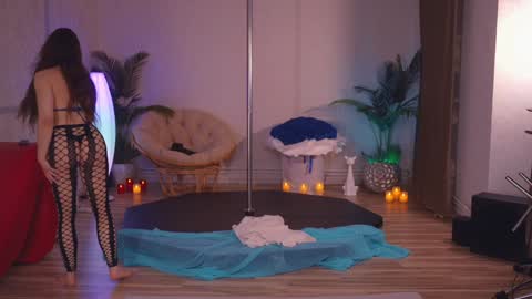 Snapshot of kittycaitlin chatting on 02-08-26, 08:12 Katya online show from 02-08-26, 08:12