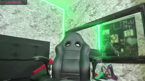 Cata Moon online show from 11-10-25, 08:19