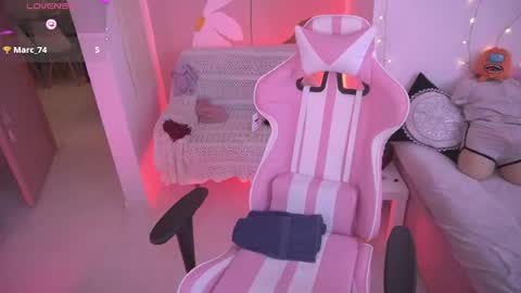 Snapshot of kittygrey chatting on 07-30-26, 07:13 Samantha Grey online show from 07-30-26, 07:13