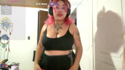 Snapshot of kittyjohns chatting on 12-05-25, 05:16 kitty doll online show from 12-05-25, 05:16