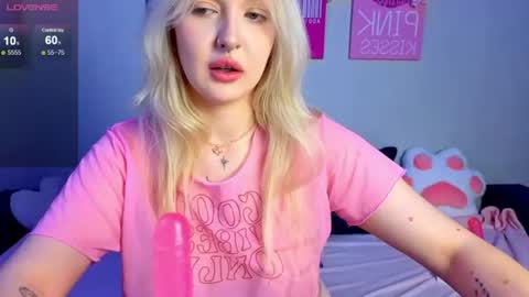 Snapshot of kittykendall chatting on 06-26-26, 06:45 kittykendall online show from 06-26-26, 06:45
