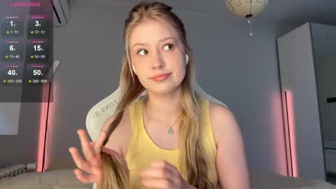 Monika online show from 06-08-26, 03:29