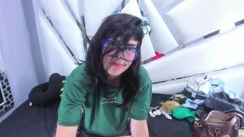 kittylovely  online show from 01-20-25, 06:32