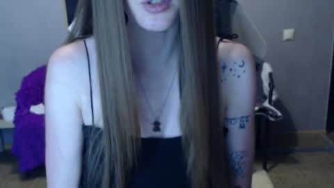 Snapshot of kittylovemoon chatting on 07-14-26, 04:45 KittyloveMoon online show from 07-14-26, 04:45