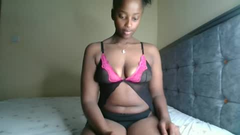 Kittypettite online show from 09-24-25, 03:48