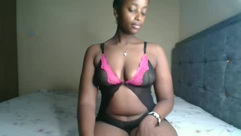 Kittypettite online show from 02-11-26, 06:51