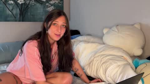 kittypurr79 online show from 12-22-25, 05:59