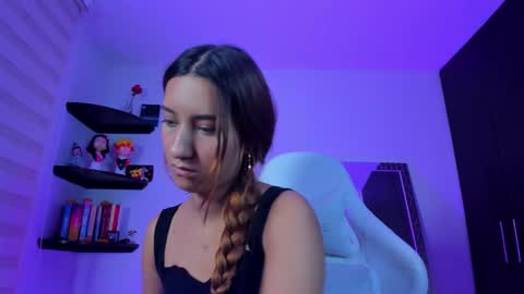 Snapshot of kittyrush_ chatting on 10-02-25, 04:30 kitty online show from 10-02-25, 04:30