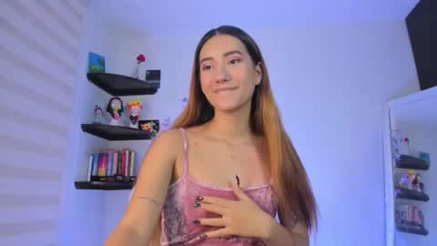 Snapshot of kittyrush_ chatting on 11-30-25, 04:49 kitty online show from 11-30-25, 04:49