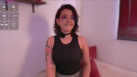 Sophie online show from 04-25-26, 09:23