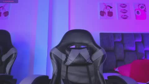 kitty online show from 04-27-26, 05:55