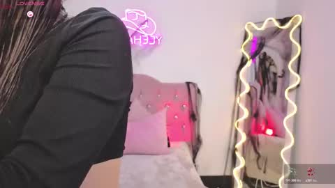 Kitty  online show from 10-24-25, 11:39