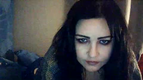 Snapshot of kittytats21 chatting on 05-10-26, 01:00 SummerT online show from 05-10-26, 01:00