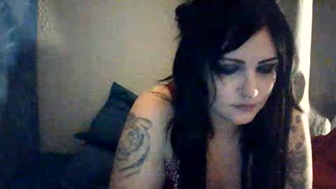 Snapshot of kittytats21 chatting on 05-25-26, 09:32 SummerT online show from 05-25-26, 09:32