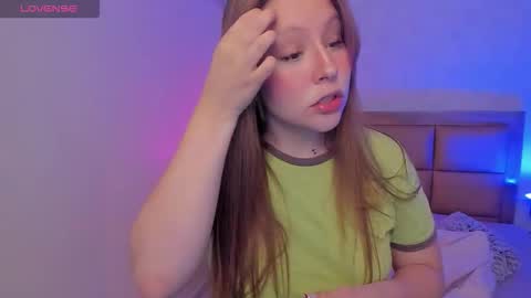  K I T T  Y  online show from 02-25-26, 07:56