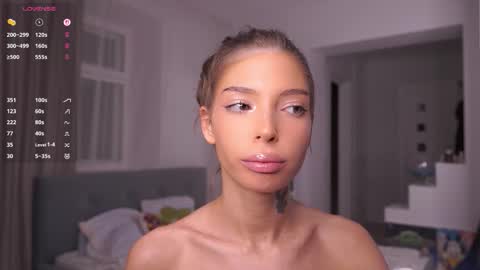 Snapshot of kittyummy chatting on 12-14-25, 04:23 Alice online show from 12-14-25, 04:23