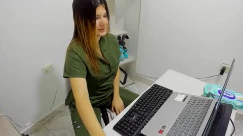 Snapshot of kity021 chatting on 05-14-26, 01:18 kity021 online show from 05-14-26, 01:18