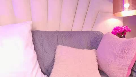Kitty Hill online show from 06-09-26, 05:19