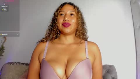 Lili online show from 11-19-25, 08:42