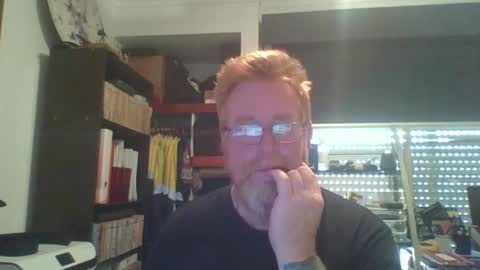 Snapshot of kiwi_boss61 chatting on 01-02-25, 12:45 kiwi_boss61 online show from 01-02-25, 12:45