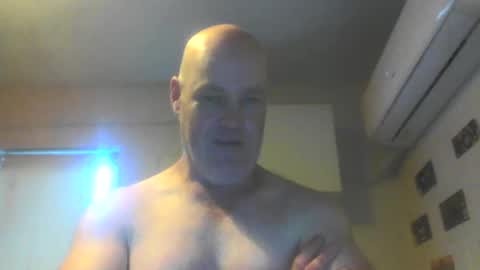 kiwiguy19773 online show from 02-14-25, 06:23