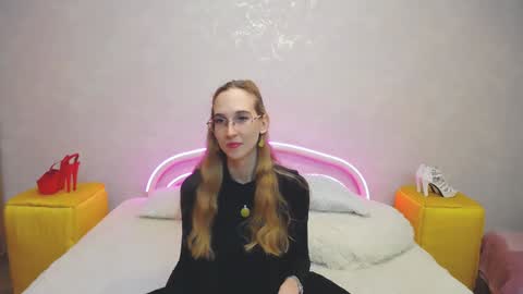 Klary online show from 01-21-25, 06:33