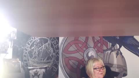Michelle online show from 01-27-25, 06:09