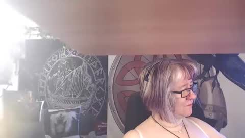 Michelle online show from 04-22-26, 07:00