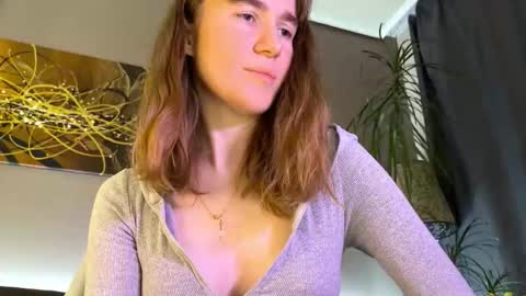 Kleya online show from 11-19-25, 05:02