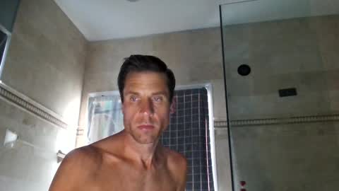 Snapshot of kmack1111 chatting on 01-29-25, 07:11 Kevv  Heidi All Hallows Eve Show online show from 01-29-25, 07:11