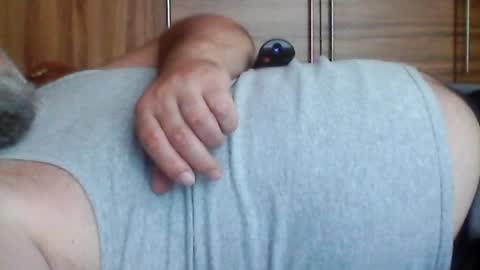 Snapshot of kmmcc233 chatting on 07-26-26, 10:22 kmmcc233 online show from 07-26-26, 10:22