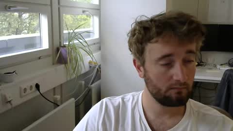 Knisley online show from 10-16-25, 10:38