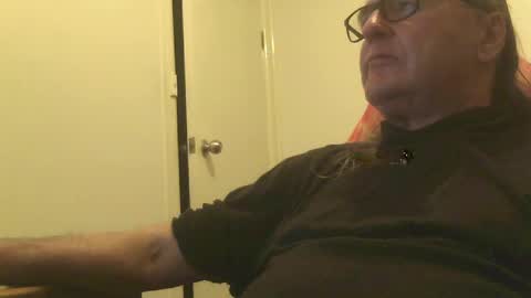 Snapshot of knobout chatting on 06-25-26, 08:52 knobout online show from 06-25-26, 08:52