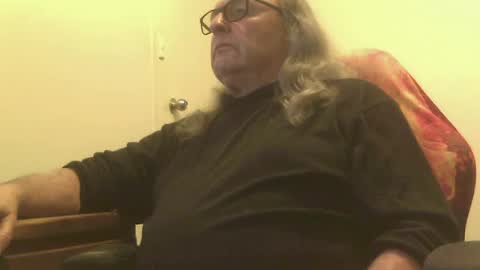 Snapshot of knobout chatting on 06-29-26, 08:09 knobout online show from 06-29-26, 08:09