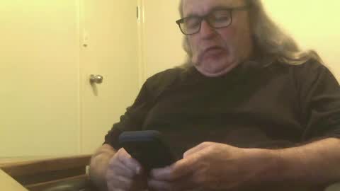Snapshot of knobout chatting on 07-08-26, 12:31 knobout online show from 07-08-26, 12:31