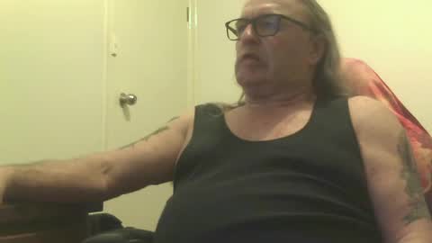 Snapshot of knobout chatting on 07-09-26, 02:32 knobout online show from 07-09-26, 02:32