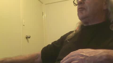 Snapshot of knobout chatting on 07-14-26, 11:49 knobout online show from 07-14-26, 11:49