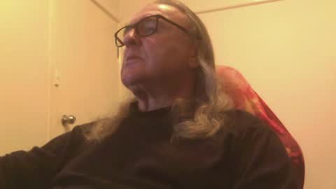 Snapshot of knobout chatting on 07-26-26, 10:22 knobout online show from 07-26-26, 10:22