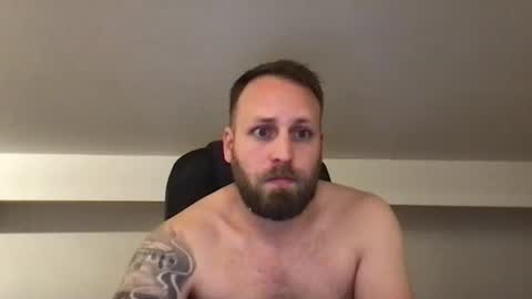 Snapshot of kobasic chatting on 12-14-24, 02:01 hugo online show from 12-14-24, 02:01