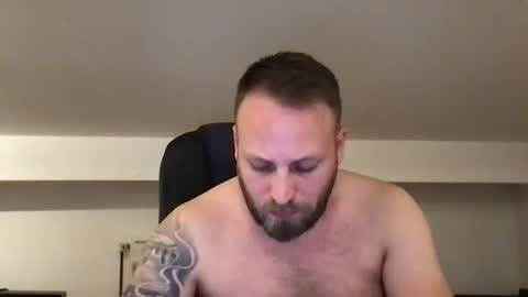 Snapshot of kobasic chatting on 12-30-24, 11:06 hugo online show from 12-30-24, 11:06