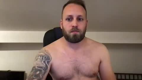 Snapshot of kobasic chatting on 12-31-24, 05:11 hugo online show from 12-31-24, 05:11