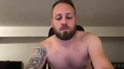 Snapshot of kobasic chatting on 01-01-25, 03:13 hugo online show from 01-01-25, 03:13