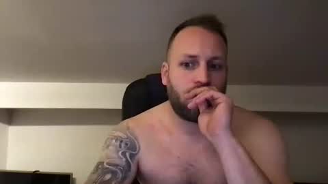 Snapshot of kobasic chatting on 01-18-25, 05:10 hugo online show from 01-18-25, 05:10