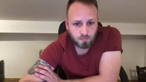 Snapshot of kobasic chatting on 01-20-25, 04:23 hugo online show from 01-20-25, 04:23